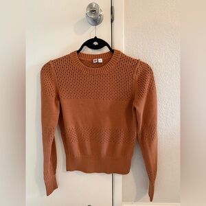 Uniqlo Women's Eyelet Sweater in Rust
